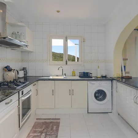 Stunning Mountain View Bungalow In Moraira Apartment *