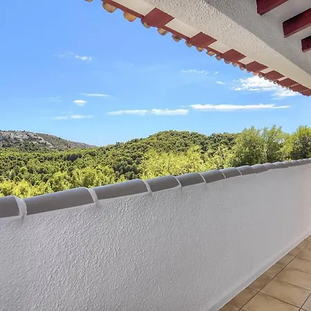 Stunning Mountain View Bungalow In Moraira דירה