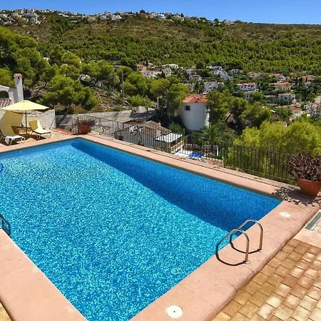 Stunning Mountain View Bungalow In Moraira *